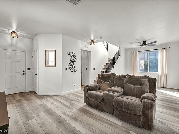 5th image of 2132 Polynesia Cir