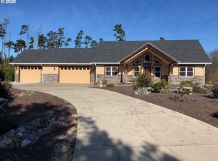 87836 Ternyik Ct, Florence, OR 97439