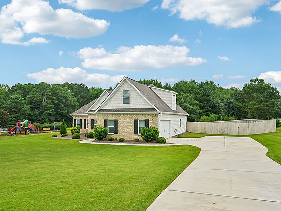 4th image of 1121 Birchwood Dr