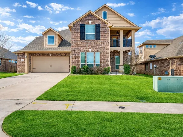 1137 Cardinal Ridge Rd, Burleson, TX 76028