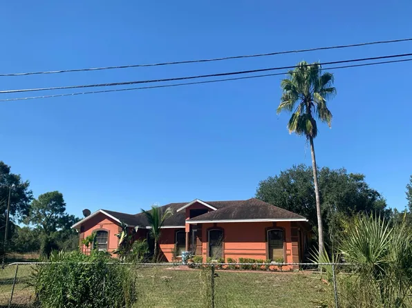 100 Emerald Isle Rd, Haines City, FL 33844