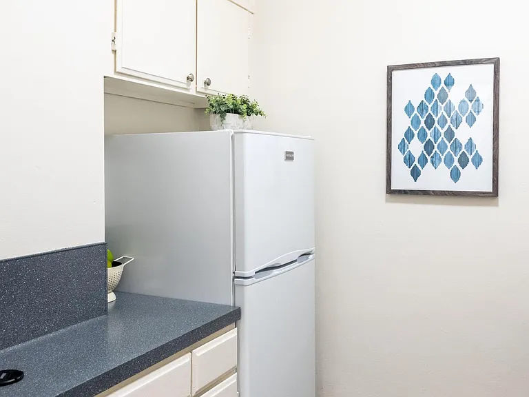 Ongford Apartments — Photo 16