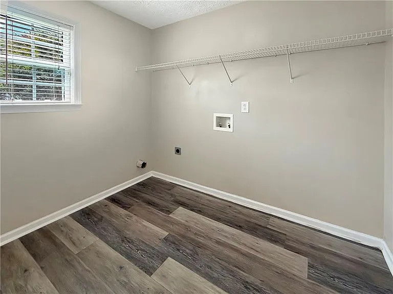 1210 Skylar Ridge Cir — Photo 18