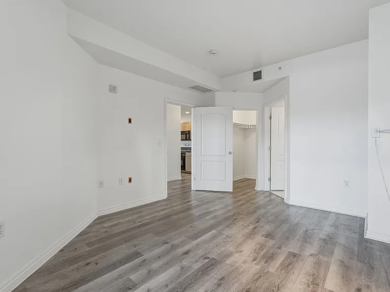 300 W 11th Ave #6J — Photo 17