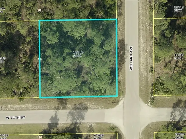 702 W 11th St, Lehigh Acres, FL 33972