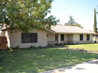 15345 W El Mar Ln, Kerman, CA 93630