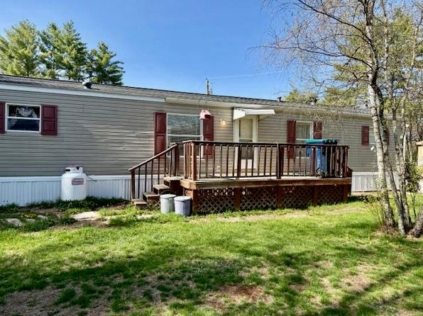 12 Pine Hill Road, Tilton, NH 03276