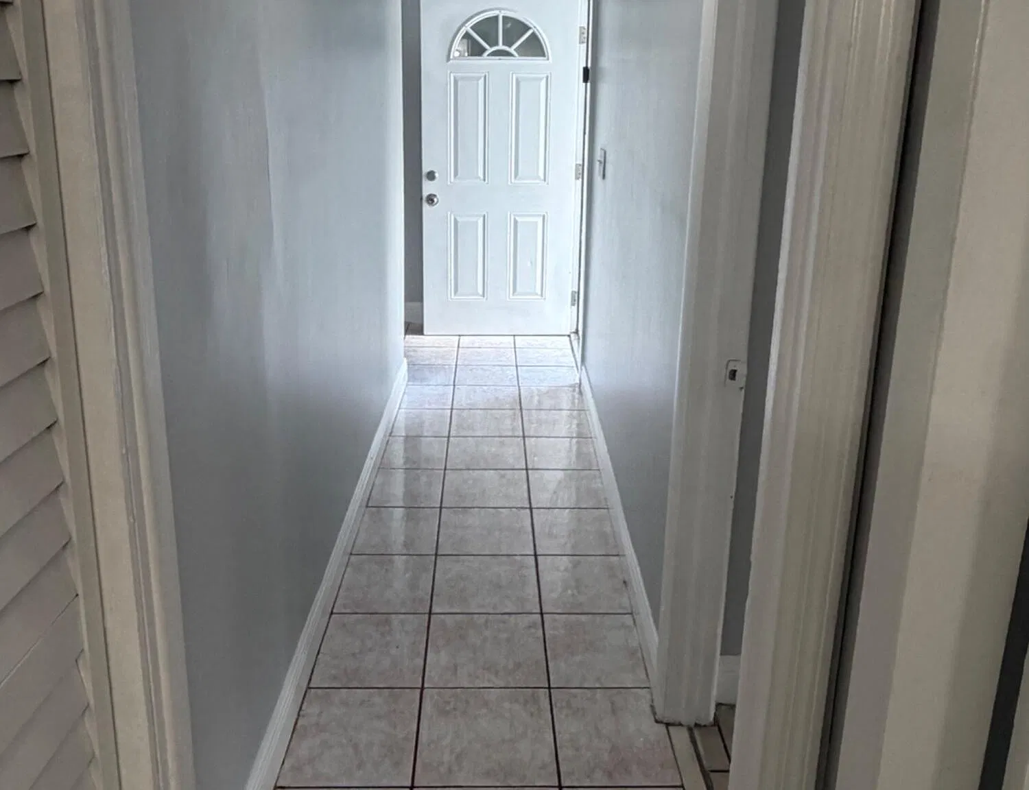 3 bed, 2.0 bath, 1162 sqft, $2,450 — Photo 3