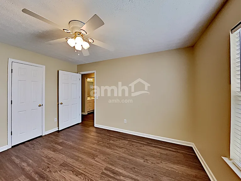 1219 Murray Ct — Photo 11