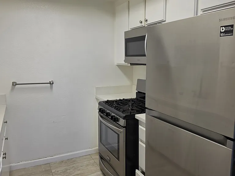 720 N Garfield Ave #1 — Photo 6