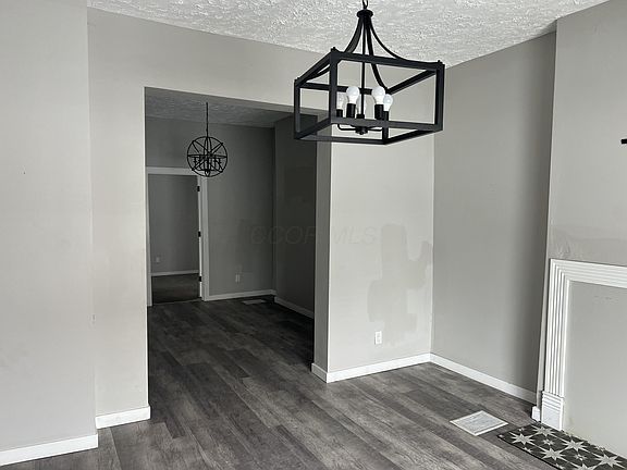 4th image of 1035 Wilson Ave