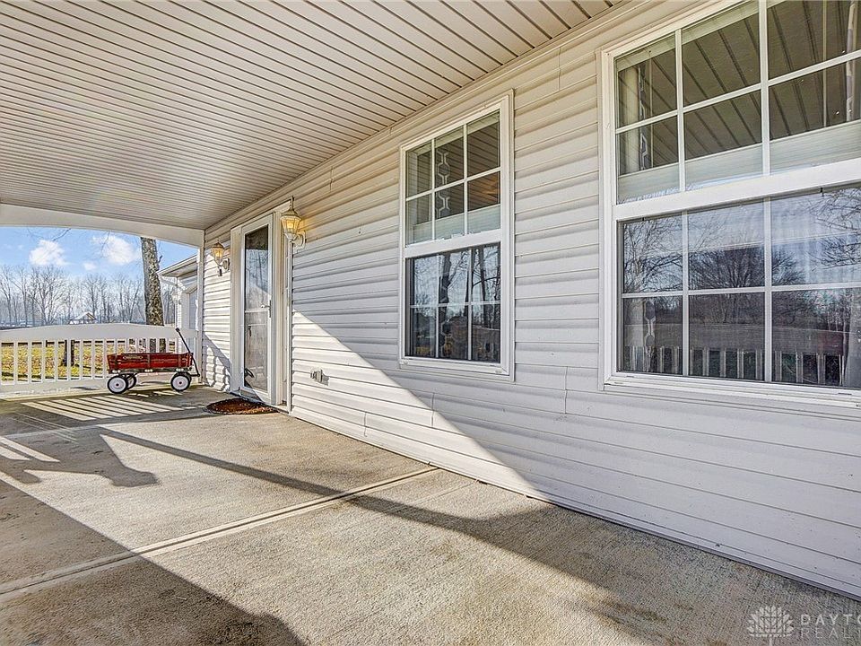 609 Blazing Trl, Oregonia, OH 45054 Zillow