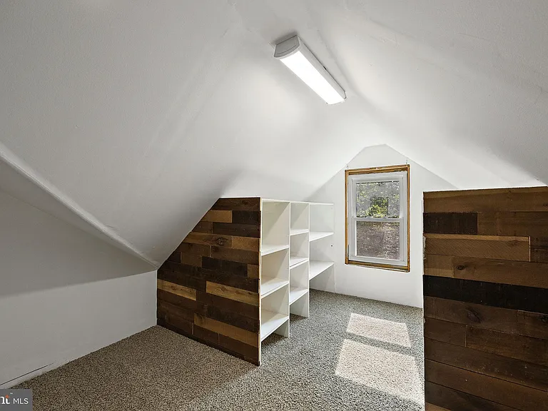 101 Curtis Ave — Photo 14