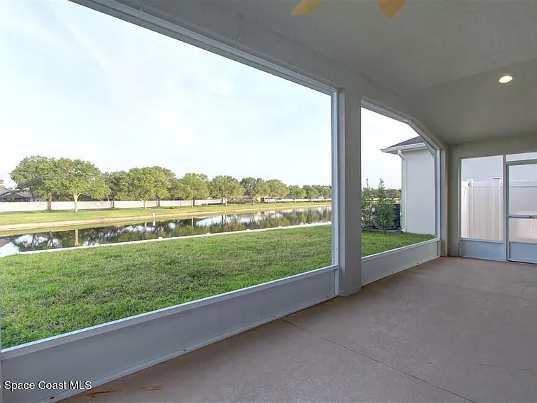 4188 Trovita Cir W — Photo 26