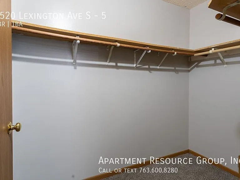 3520 Lexington Ave #5 — Photo 25