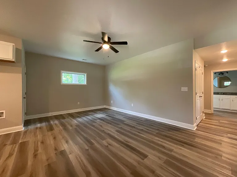 819 Ellis St — Photo 8