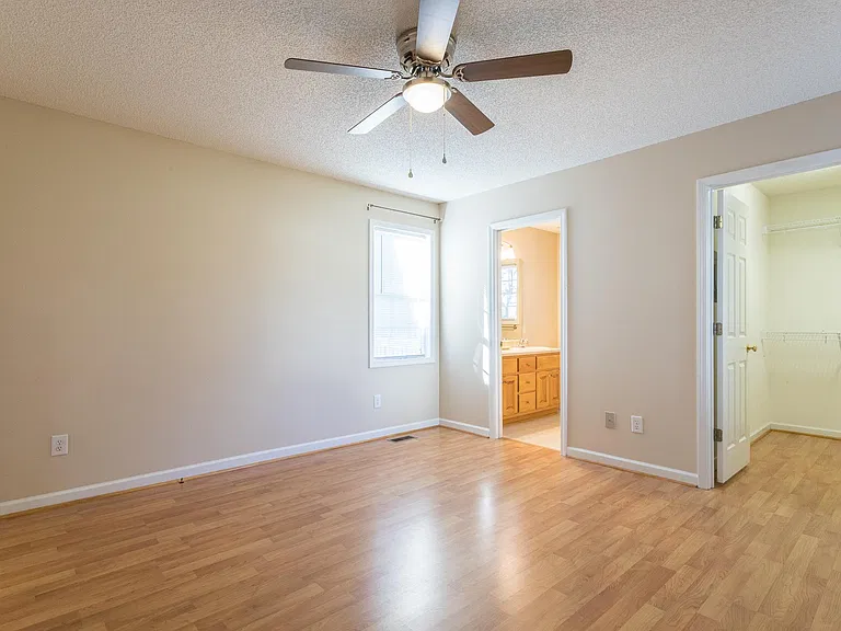 60 Blairwood Dr — Photo 23