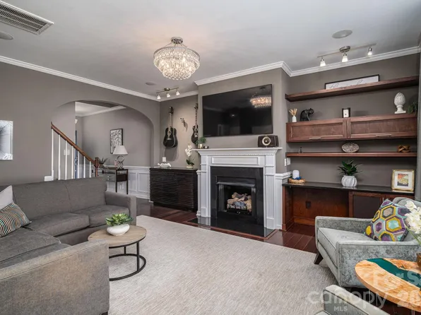 233 Park View Dr, Belmont, NC 28012