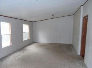 1194 Highway 438, Centerville, TN 37033