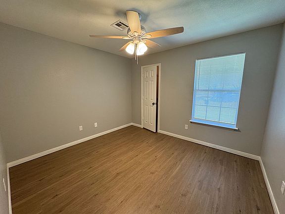5th image of 10233 Hyacinth Ln Unit A
