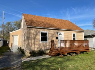 906 Douglas St, Morris, IL 60450
