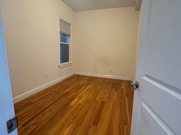 536 Cambridge St #3 — Photo 10