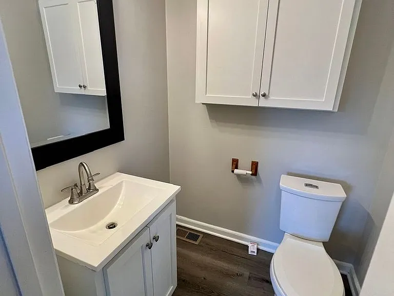 807 Peachtree St — Photo 18