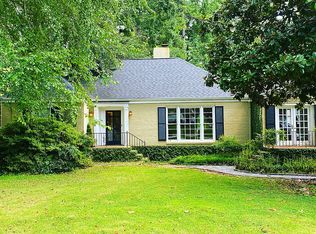 877 Glenbrook Dr NW, Atlanta, GA 30318