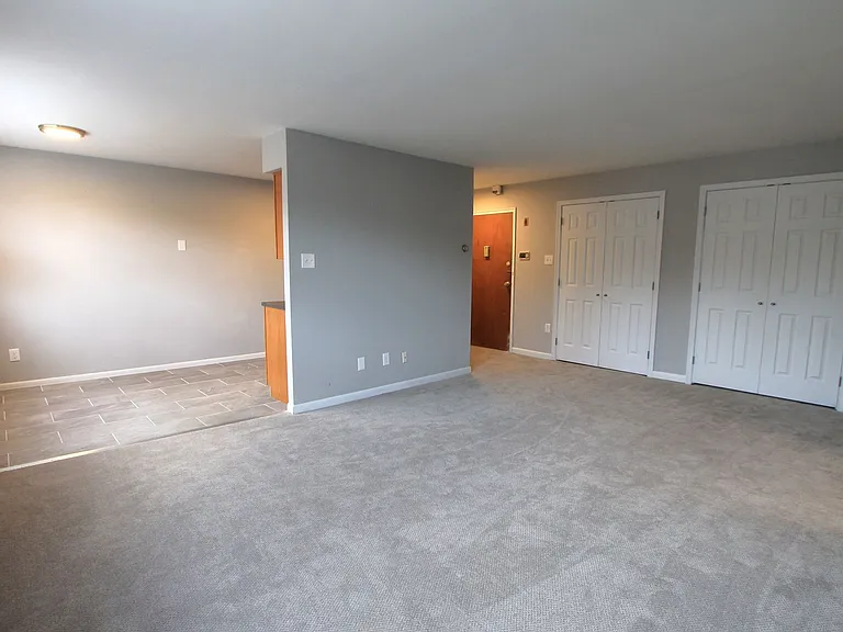 West Walnut Lane Apartments — Photo 51