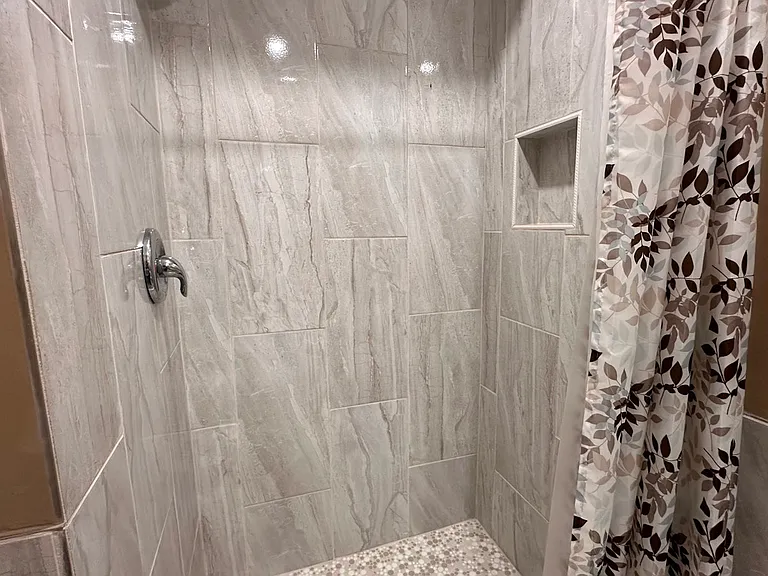 111 Drake St #A — Photo 7
