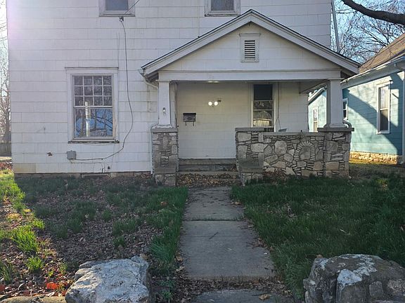 2nd image of 855 S Broadway Avenue