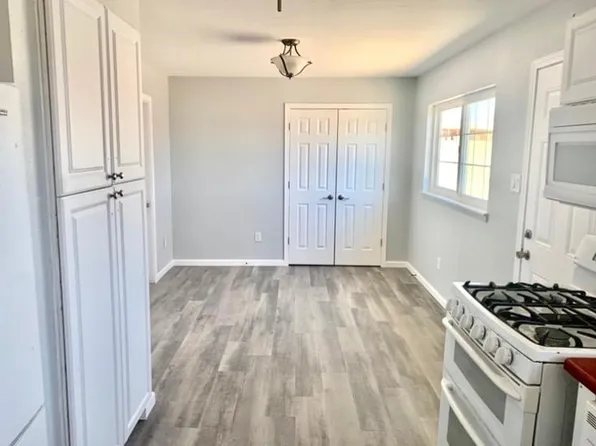 3516 Sierra Vista Dr, Farmington, NM 87402