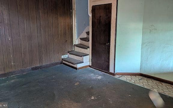4th image of 4656 Umbria St