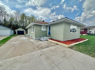 505 1st St, Nashwauk, MN 55769