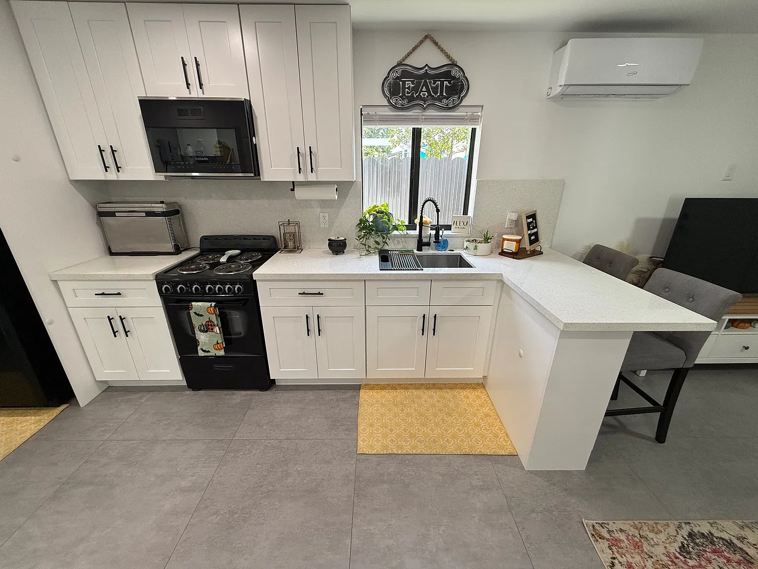 1 bed, 500 sqft, $2,200 — Photo 4