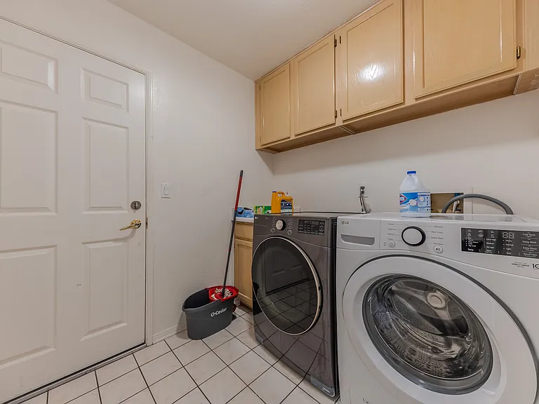 3012 Cordova Ct — Photo 43