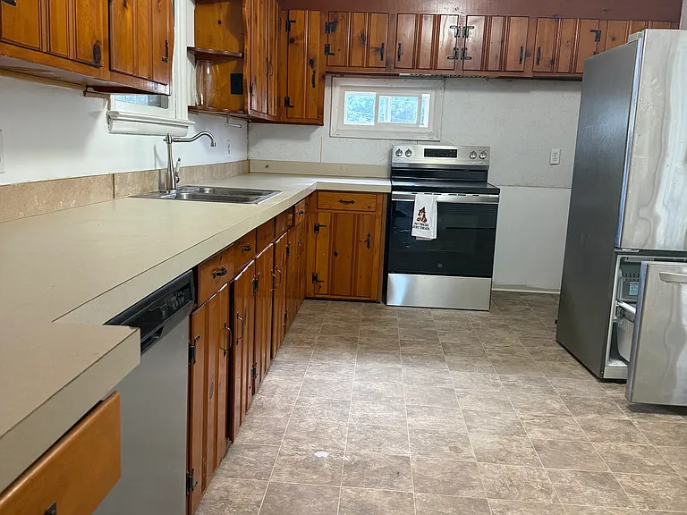 503 Maryland Ave #2 — Photo 8