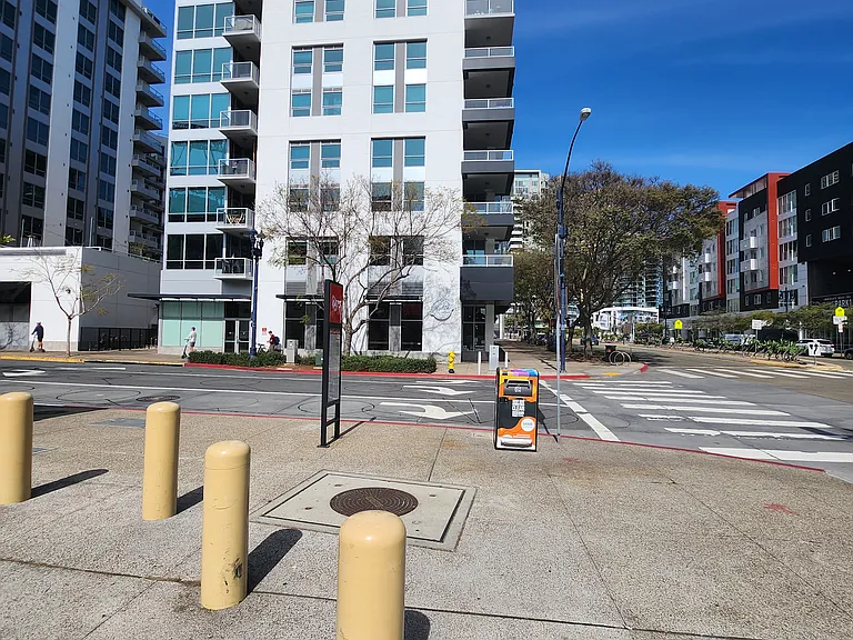 206 Park Blvd #414 — Photo 2