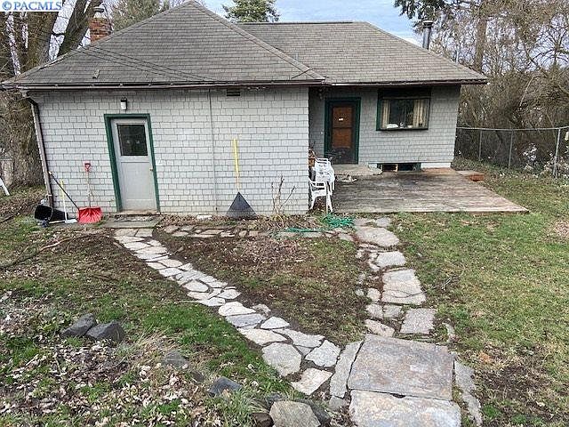1st image of 245 SE Jackson St