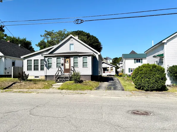 64 Congress Street, Millinocket, ME 04462
