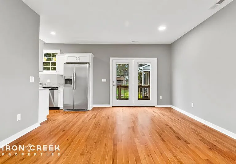 864 Sand Hill Rd — Photo 8