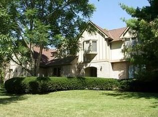 8090 Inistork Dr, Dublin, OH 43017