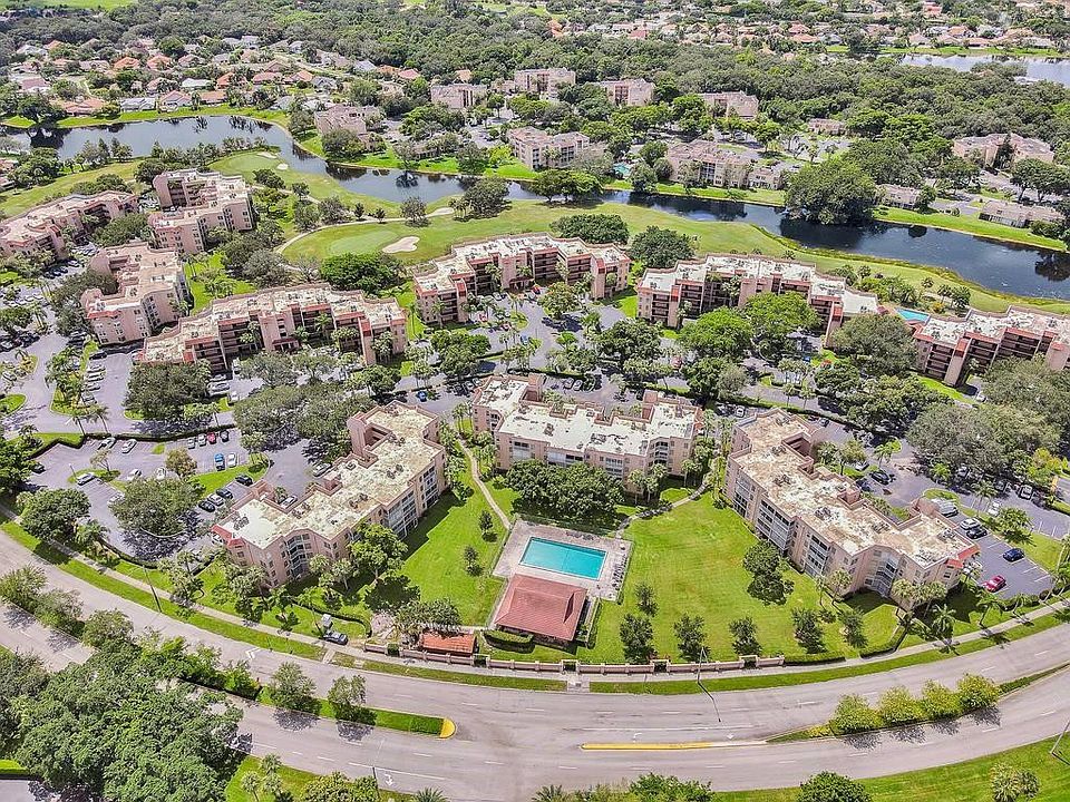 1st image of 1831 Sabal Palm Drive #101
