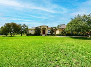 2026 Kingsdown Dr, Sarasota, FL 34240