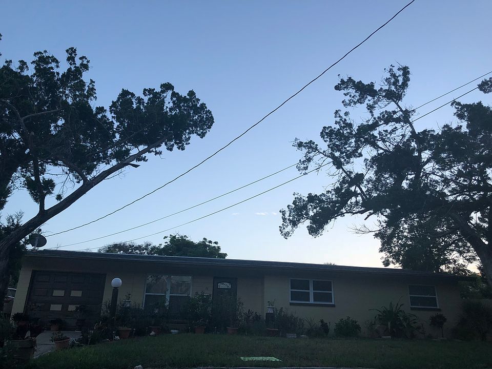 1st image of 76 Wye Dr