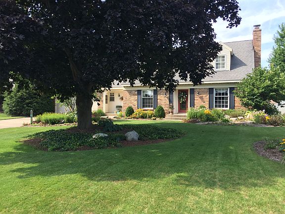 2nd image of 2858 E Chester Dr