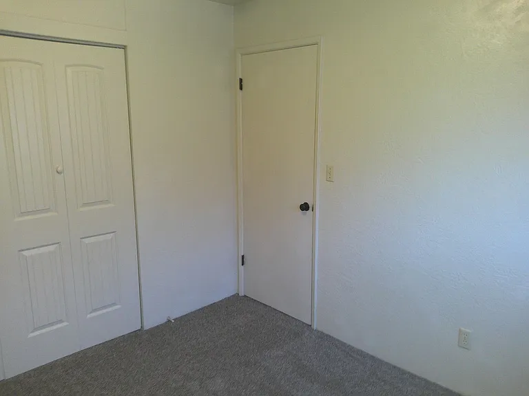 102 Garfield St #21 — Photo 17