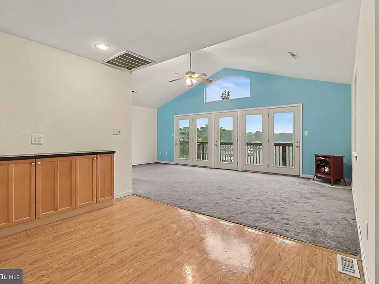 1702 Oakfield Ave — Photo 4