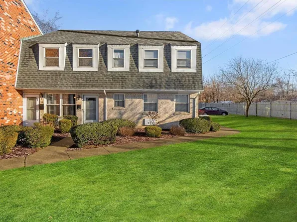 500 Fulton #24w, Farmingdale, NY 11735