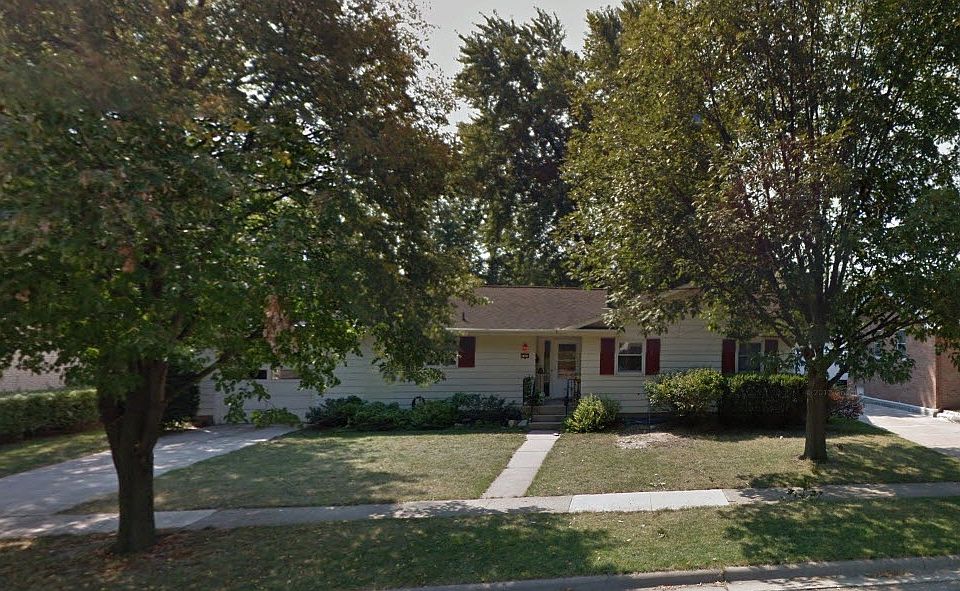 403 W Summit, Normal, IL